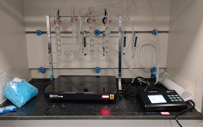 陶瓷加熱板的防腐設(shè)計(jì)對設(shè)備壽命的影響